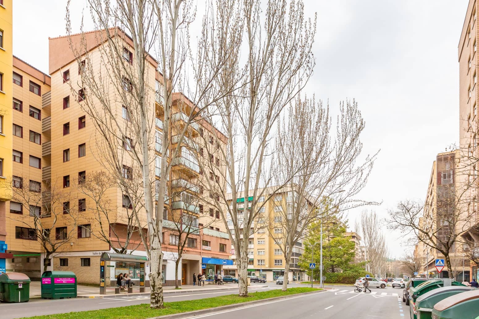 Piso de 4 habitaciones en Pamplona / Iruña en alquiler - 1.600 € (Ref: 9637251)