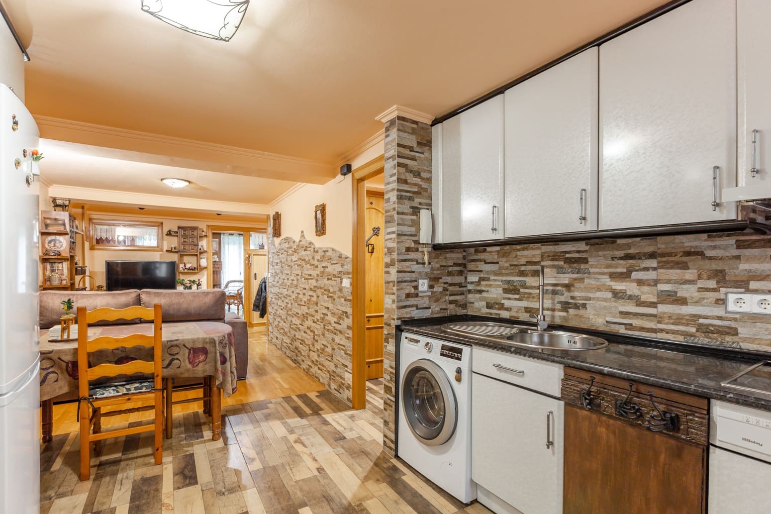 1 bedroom Flat for sale in Pamplona / Iruna - € 199,900 (Ref: 9651335)