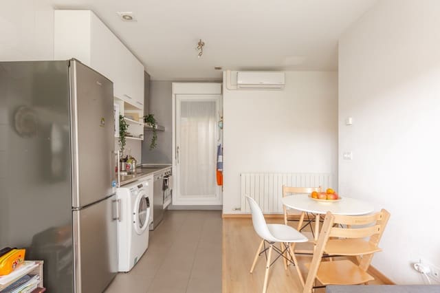 2 sovrum Lägenhet till salu i Pamplona med garage - 294 500 € (Ref: 9651336)