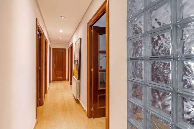 3 bedroom Flat for sale in Burlada - € 224,000 (Ref: 9655786)