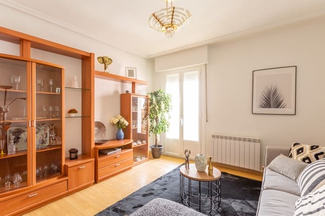 3 bedroom Flat for sale in Burlada - € 224,000 (Ref: 9655786)