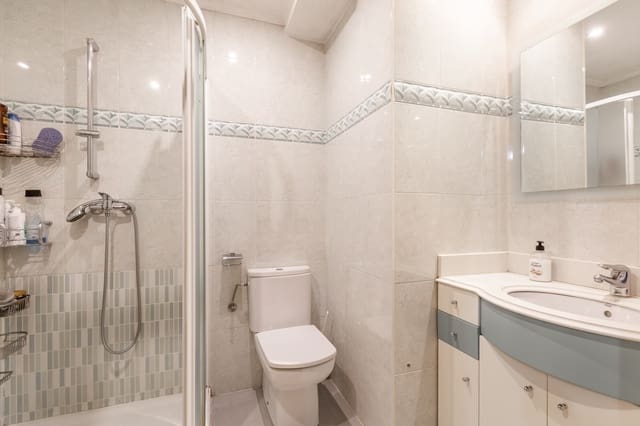 4 sypialnia Mieszkanie na sprzedaż w Pampeluna - 225 000 € (Ref: 9655787)