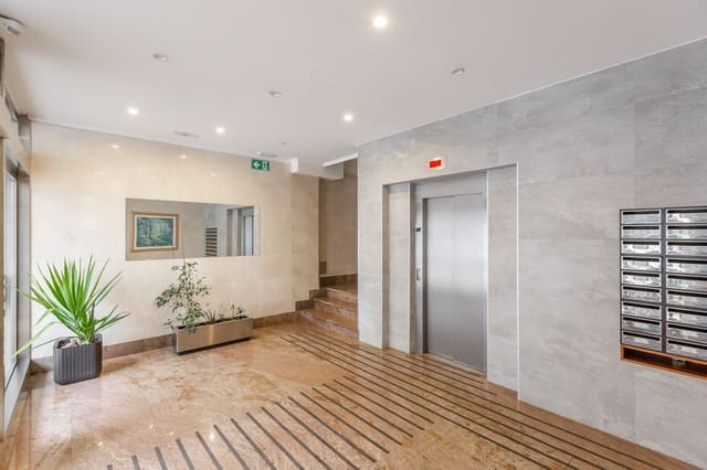 4 sypialnia Mieszkanie na sprzedaż w Pampeluna - 225 000 € (Ref: 9655787)