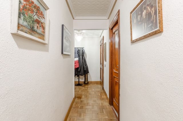 4 sypialnia Mieszkanie na sprzedaż w Pampeluna - 225 000 € (Ref: 9655787)