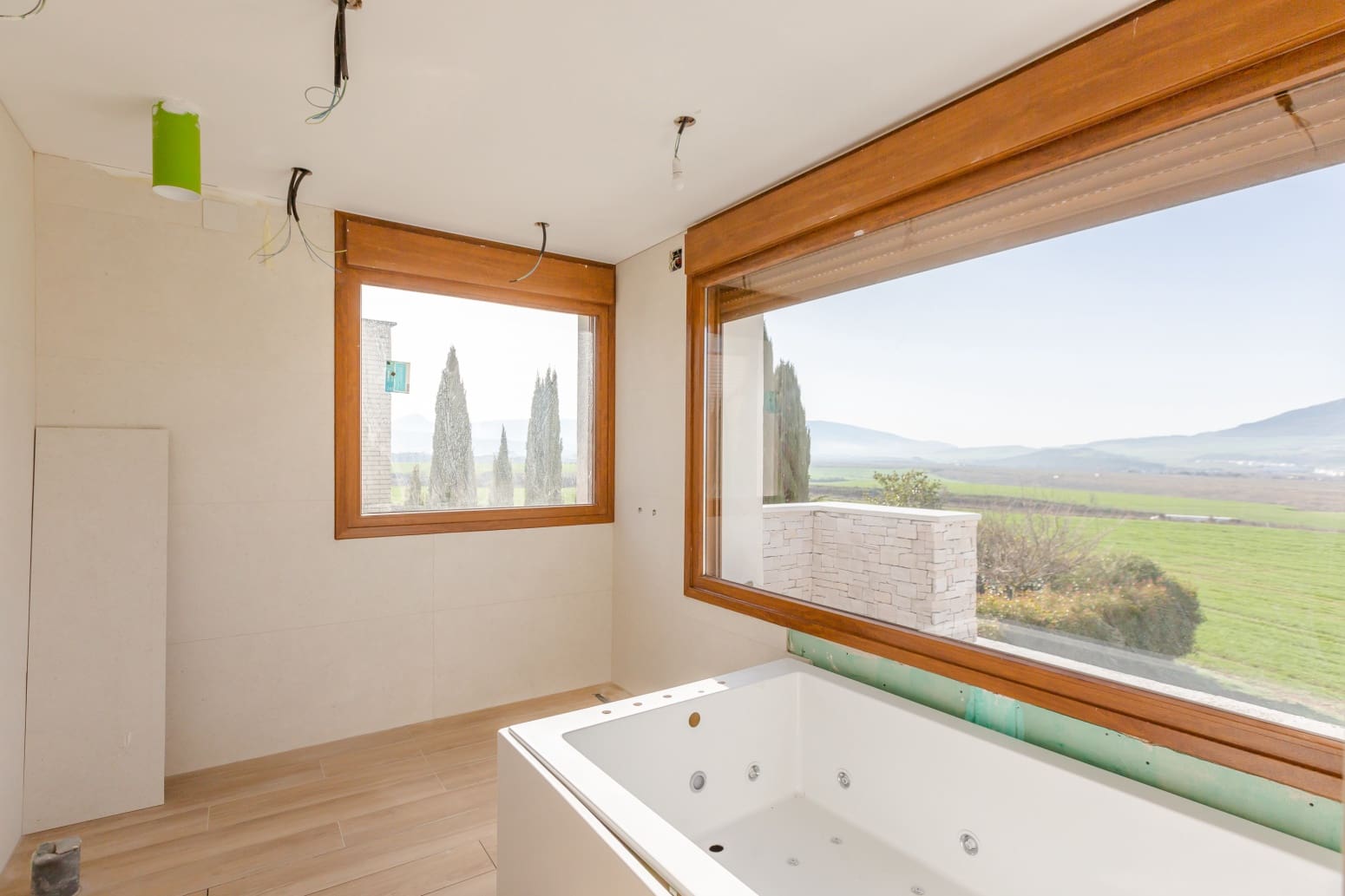 5 chambre Villa/Maison à vendre à Cordovilla avec garage - 799 000 € (Ref: 9655788)