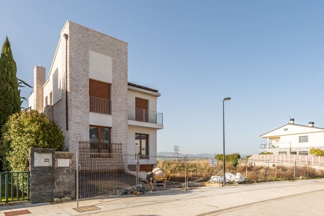 5 chambre Villa/Maison à vendre à Cordovilla, Galar avec garage - 799 000 € (Ref: 9655788)