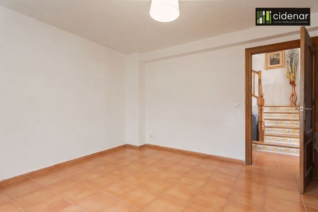 4 soverom Villa til salgs i Yerri med garasje - € 277 000 (Ref: 9655789)