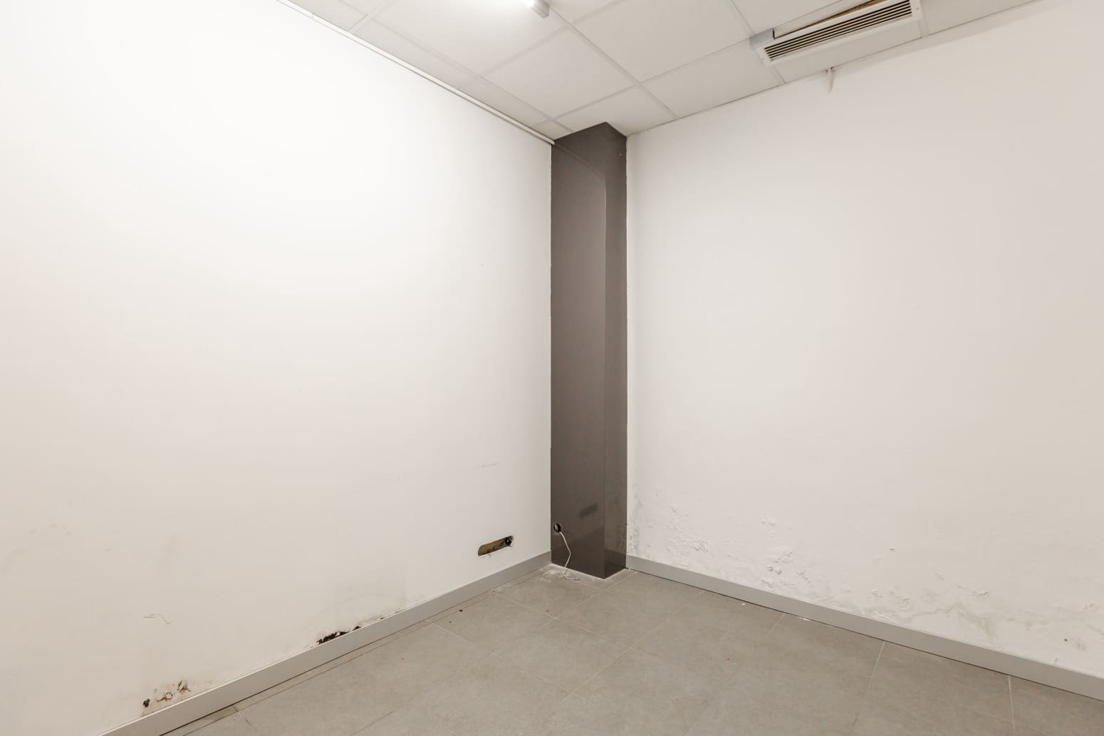 Commerciale in vendita in Pamplona - 175.000 € (Rif: 9655792)