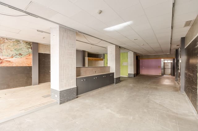 Commerciale in vendita in Pamplona - 175.000 € (Rif: 9655792)