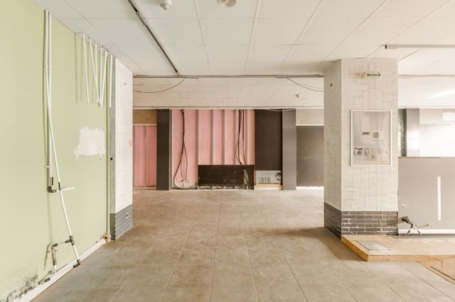 Commerciale in vendita in Pamplona - 175.000 € (Rif: 9655792)