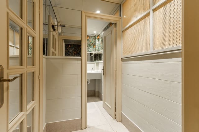 Bedrijf te koop in Pamplona - € 550.000 (Ref: 9666145)