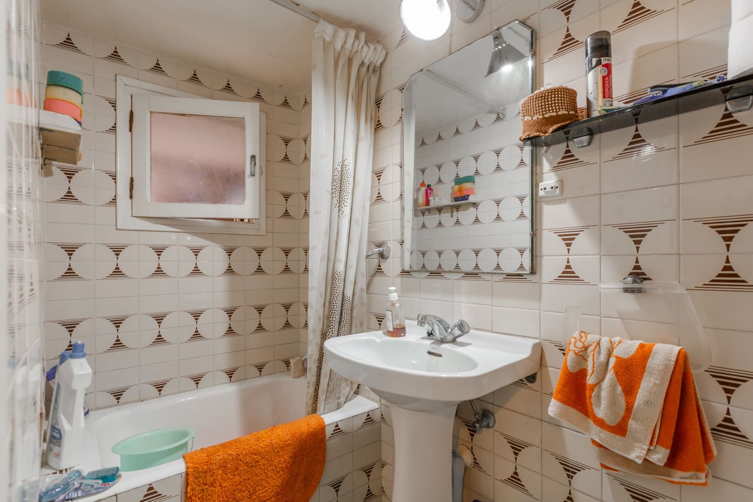 Chalet de 4 habitaciones en Sos del Rey Católico en venta - 67.260 € (Ref: 9677011)