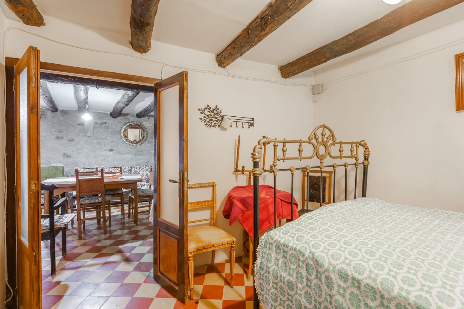 Chalet de 4 habitaciones en Sos del Rey Católico en venta - 67.260 € (Ref: 9677011)