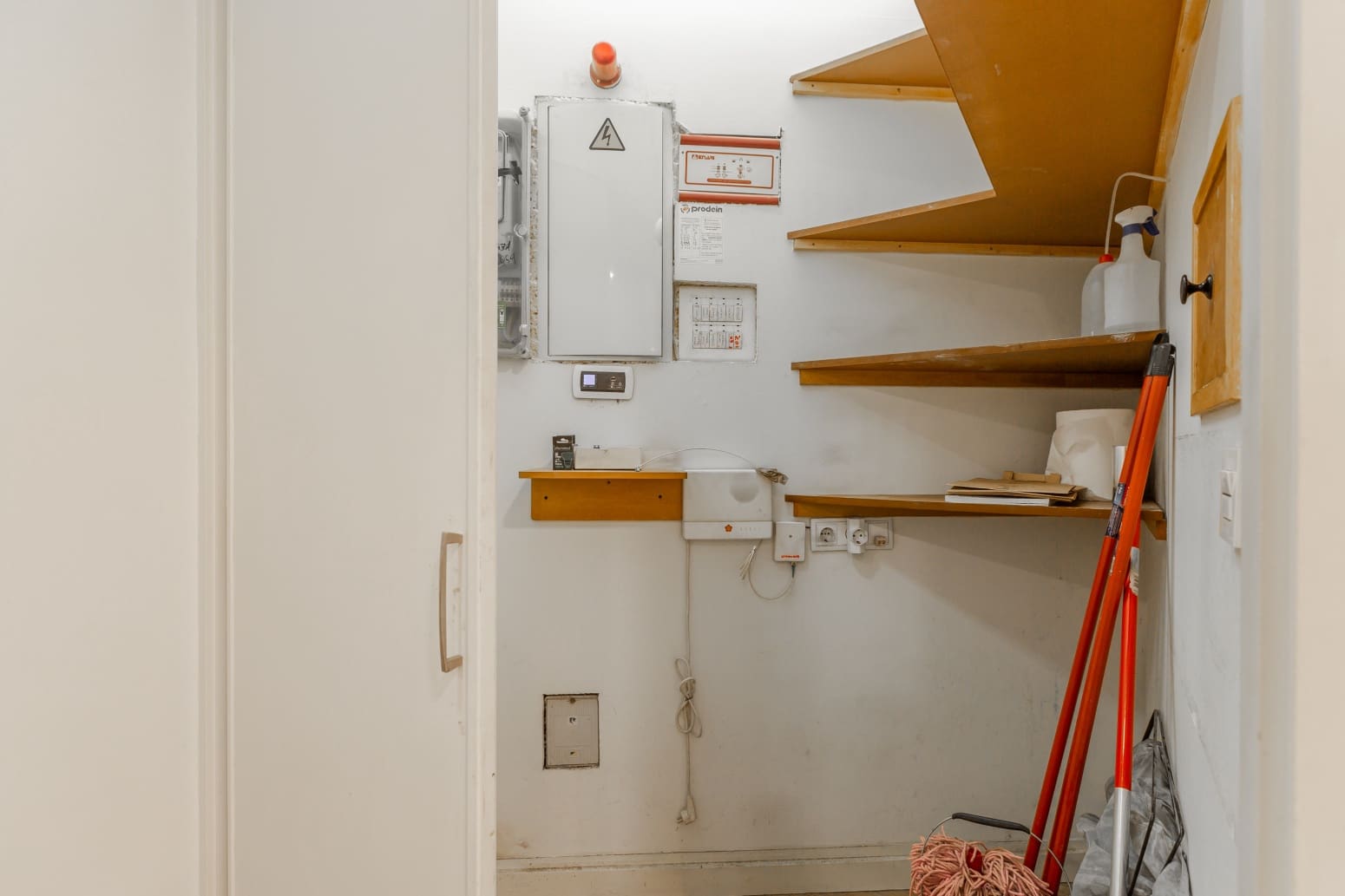 Gewerbe zu vermieten in Pamplona / Iruna - 1.300 € (Ref: 9679611)