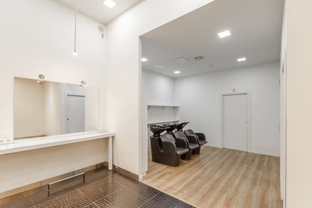 Gewerbe zu vermieten in Pamplona / Iruña - 1.300 € (Ref: 9679611)