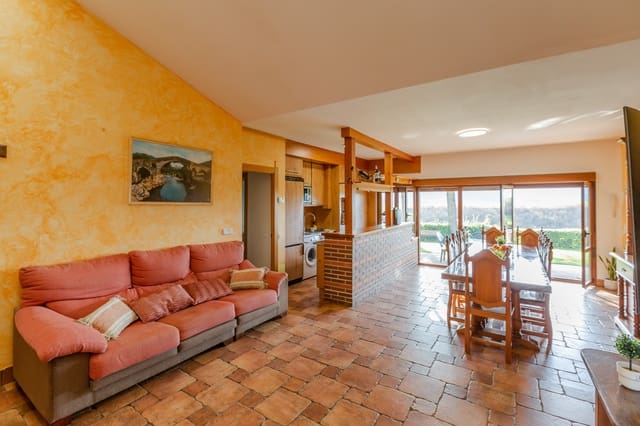 Chalet de 5 habitaciones en Lónguida en venta - 249.000 € (Ref: 9686208)