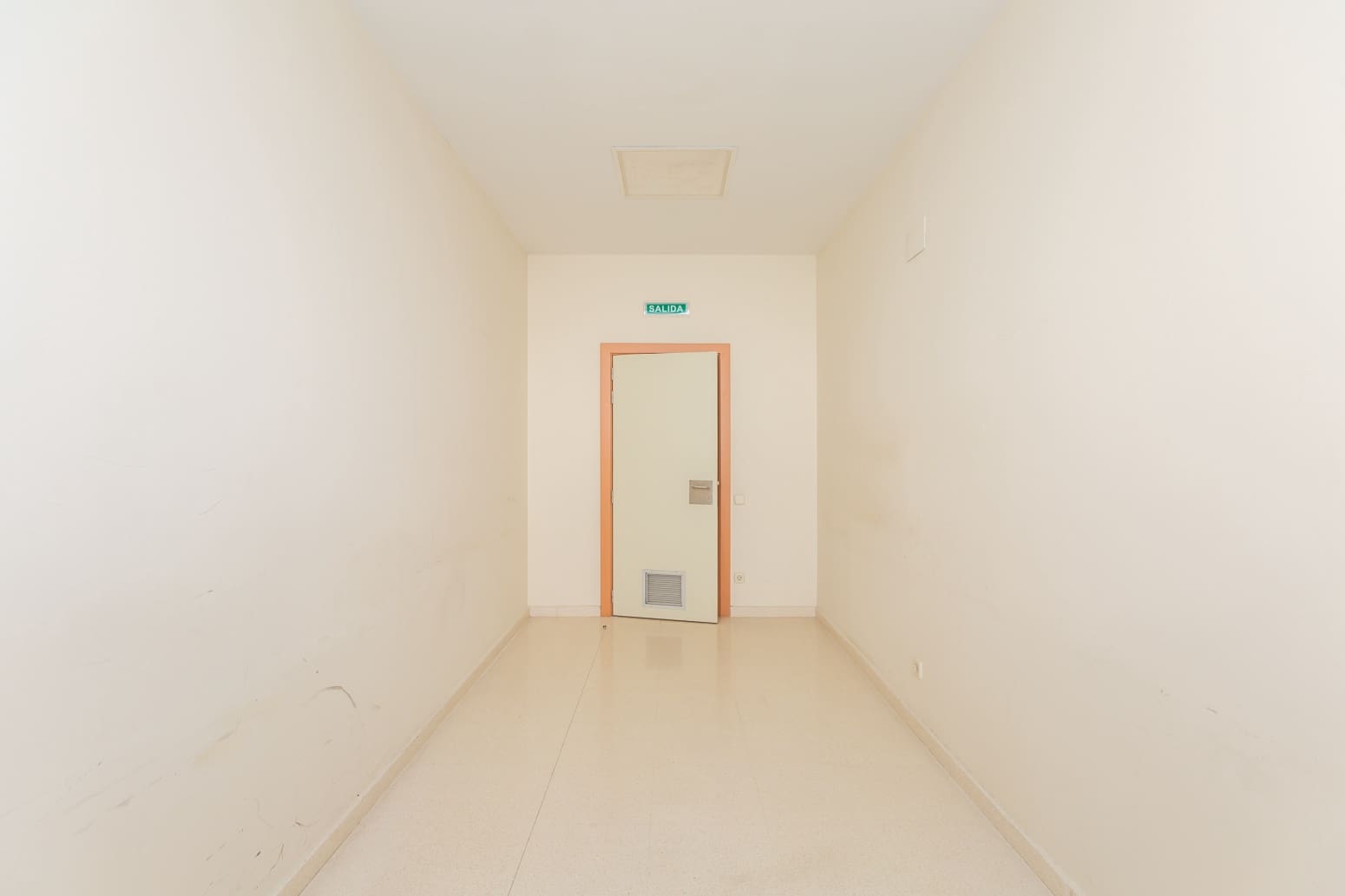 Kommersiell att hyra i Baranain - 1 400 € (Ref: 9686209)