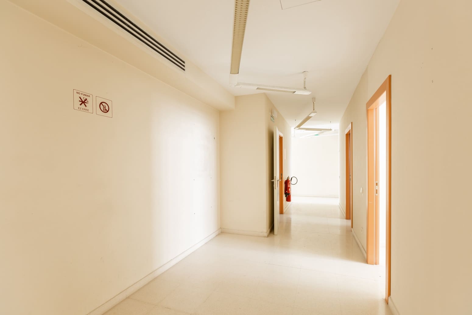 Kommersiell att hyra i Baranain - 1 400 € (Ref: 9686209)