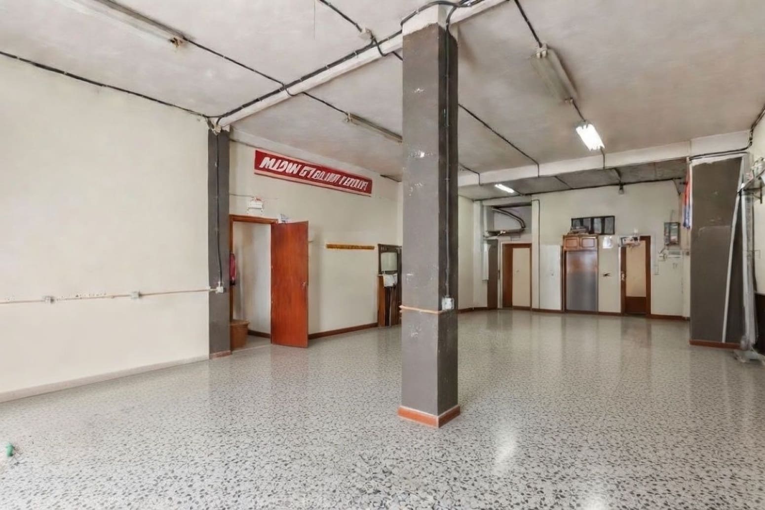 Local Commercial à vendre à Pampelune - 349 900 € (Ref: 9694901)