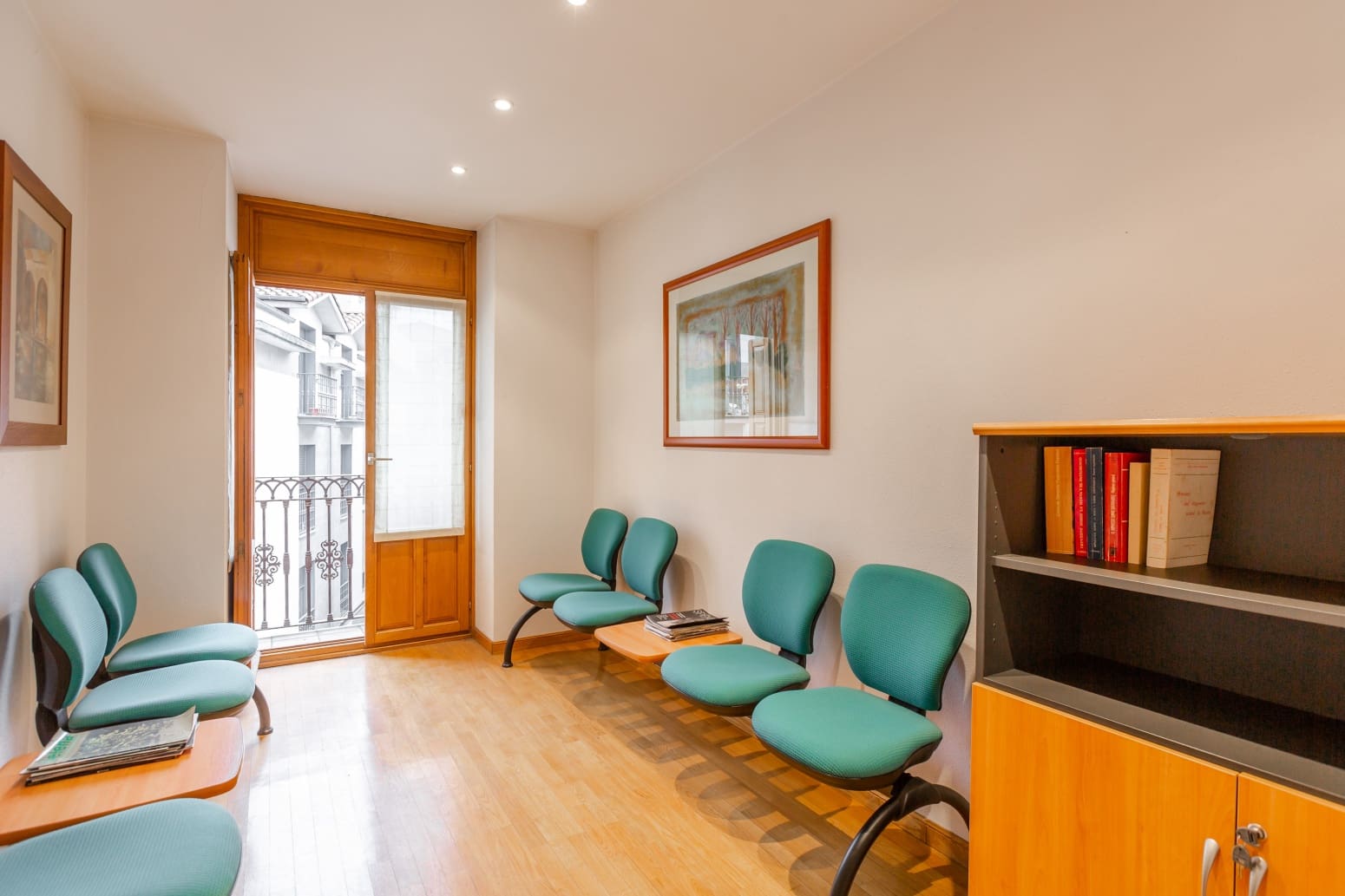 Office for sale in Altsasu / Alsasua - € 100,000 (Ref: 9694902)