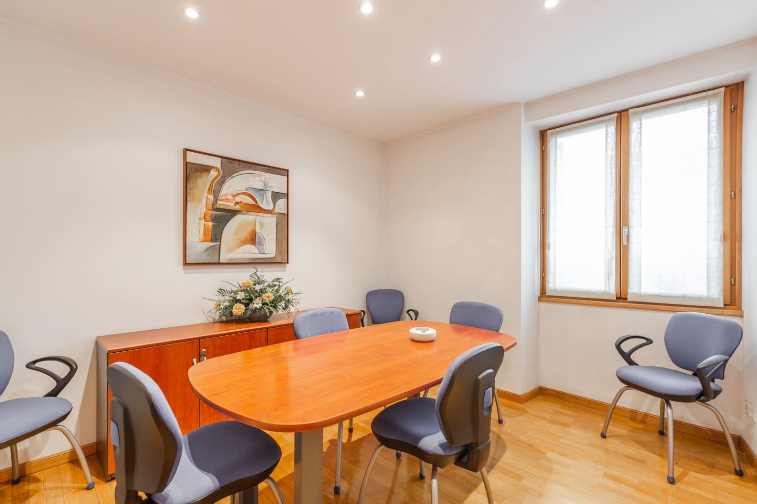 Office for sale in Altsasu / Alsasua - € 100,000 (Ref: 9694902)