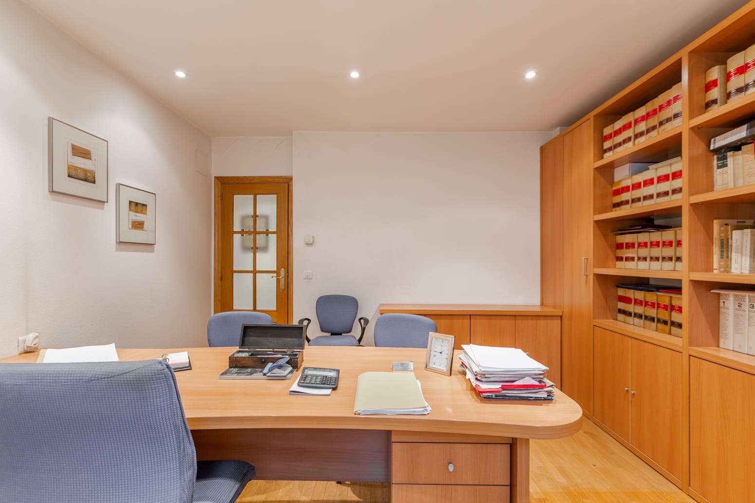 Office for sale in Altsasu / Alsasua - € 100,000 (Ref: 9694902)