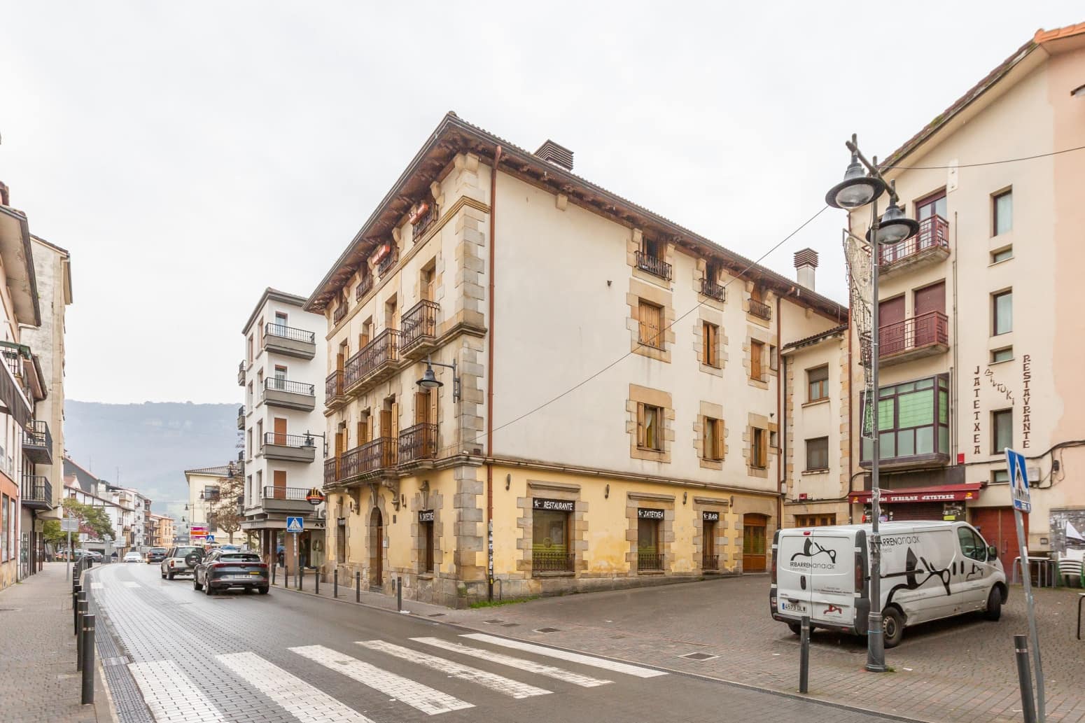 Office for sale in Altsasu / Alsasua - € 100,000 (Ref: 9694902)