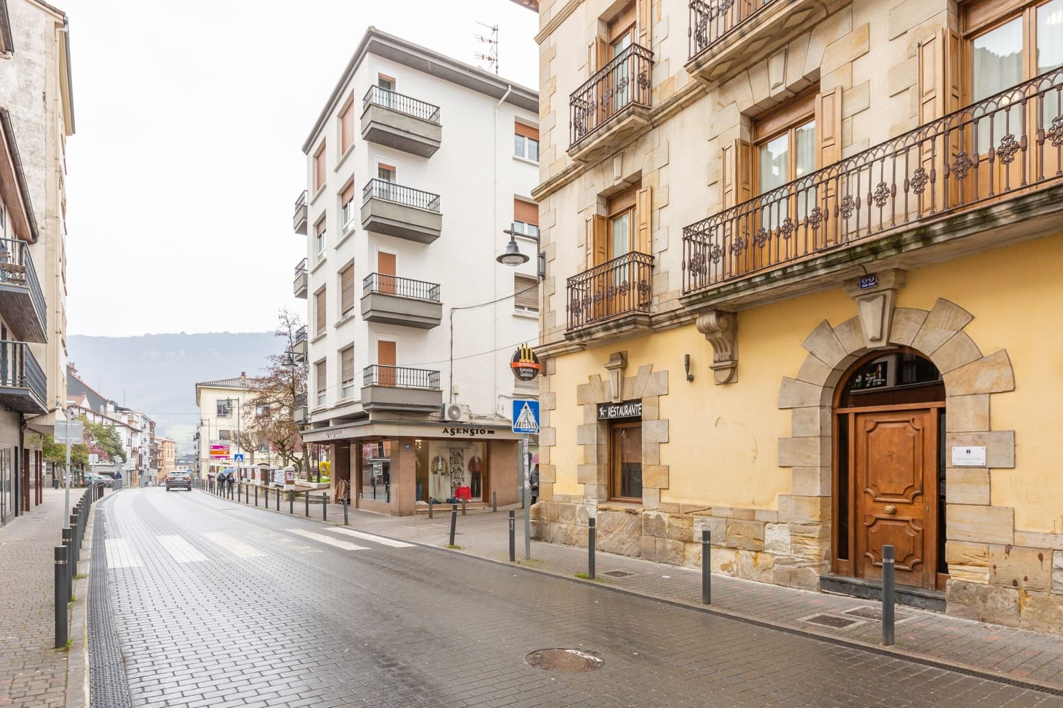 Office for sale in Altsasu / Alsasua - € 100,000 (Ref: 9694902)