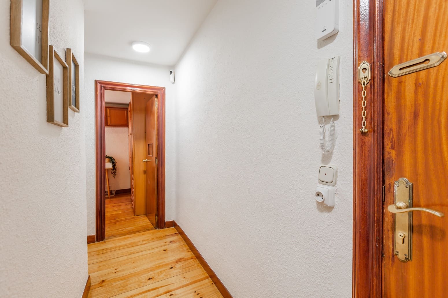 2 bedroom Flat for sale in Pamplona / Iruna - € 165,000 (Ref: 9698143)