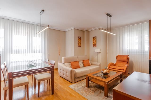 3 soveværelse Lejlighed til salg i Pamplona / Iruña med garage - € 295.000 (Ref: 9701421)