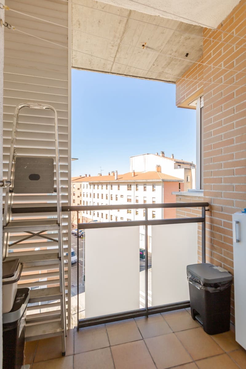 3 soveværelse Lejlighed til salg i Pamplona / Iruna med garage - € 295.000 (Ref: 9701421)