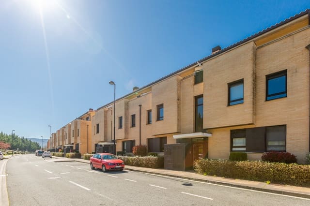 3 sypialnia Mieszkanie na sprzedaż w Noain z garażem - 300 000 € (Ref: 9701422)