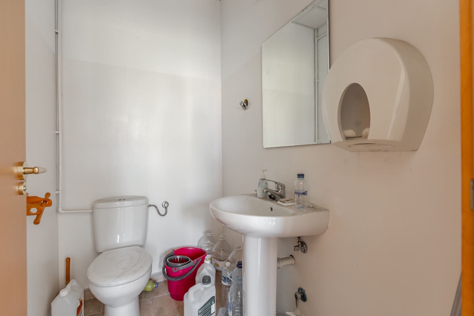 Commercieel te huur in Pamplona - € 1.800 (Ref: 9711173)