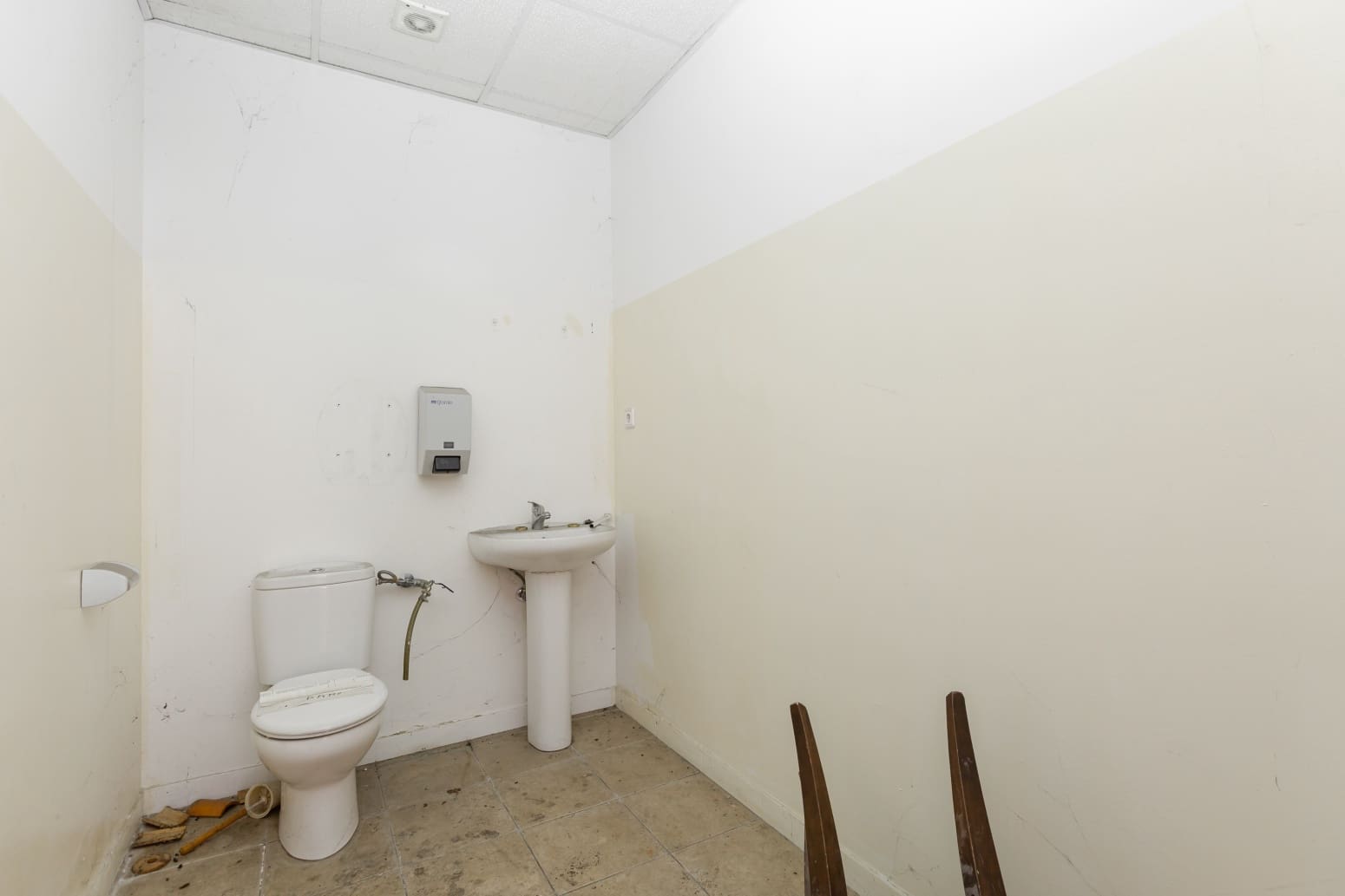 Commercieel te huur in Pamplona - € 1.800 (Ref: 9711173)