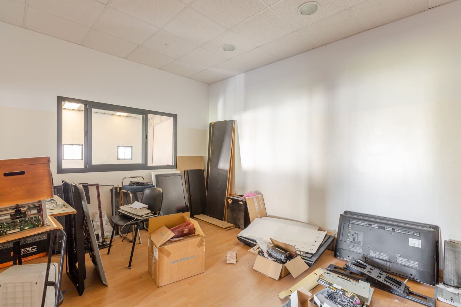 Commercieel te huur in Pamplona - € 1.800 (Ref: 9711173)