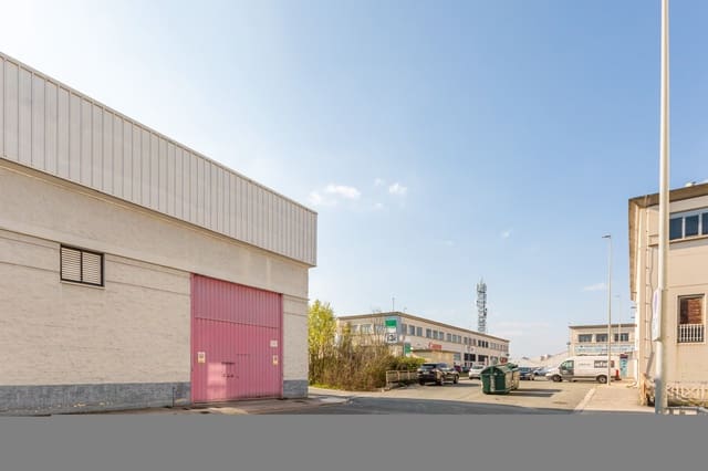 Commercieel te huur in Pamplona - € 1.800 (Ref: 9711173)