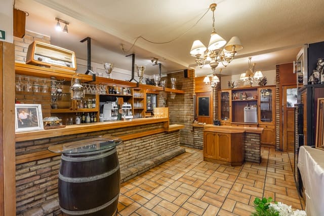 Commercial for sale in Cizur Menor, Cizur - € 5,000,000 (Ref: 9711175)