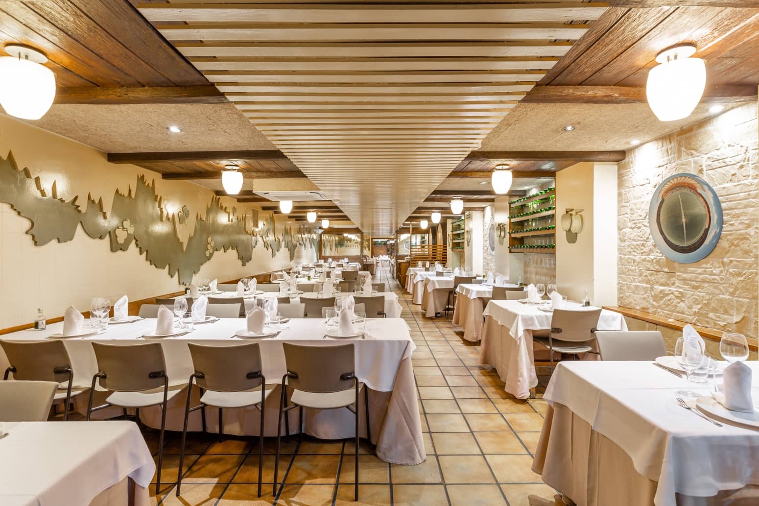 Commercial for sale in Cizur - € 5,000,000 (Ref: 9711175)