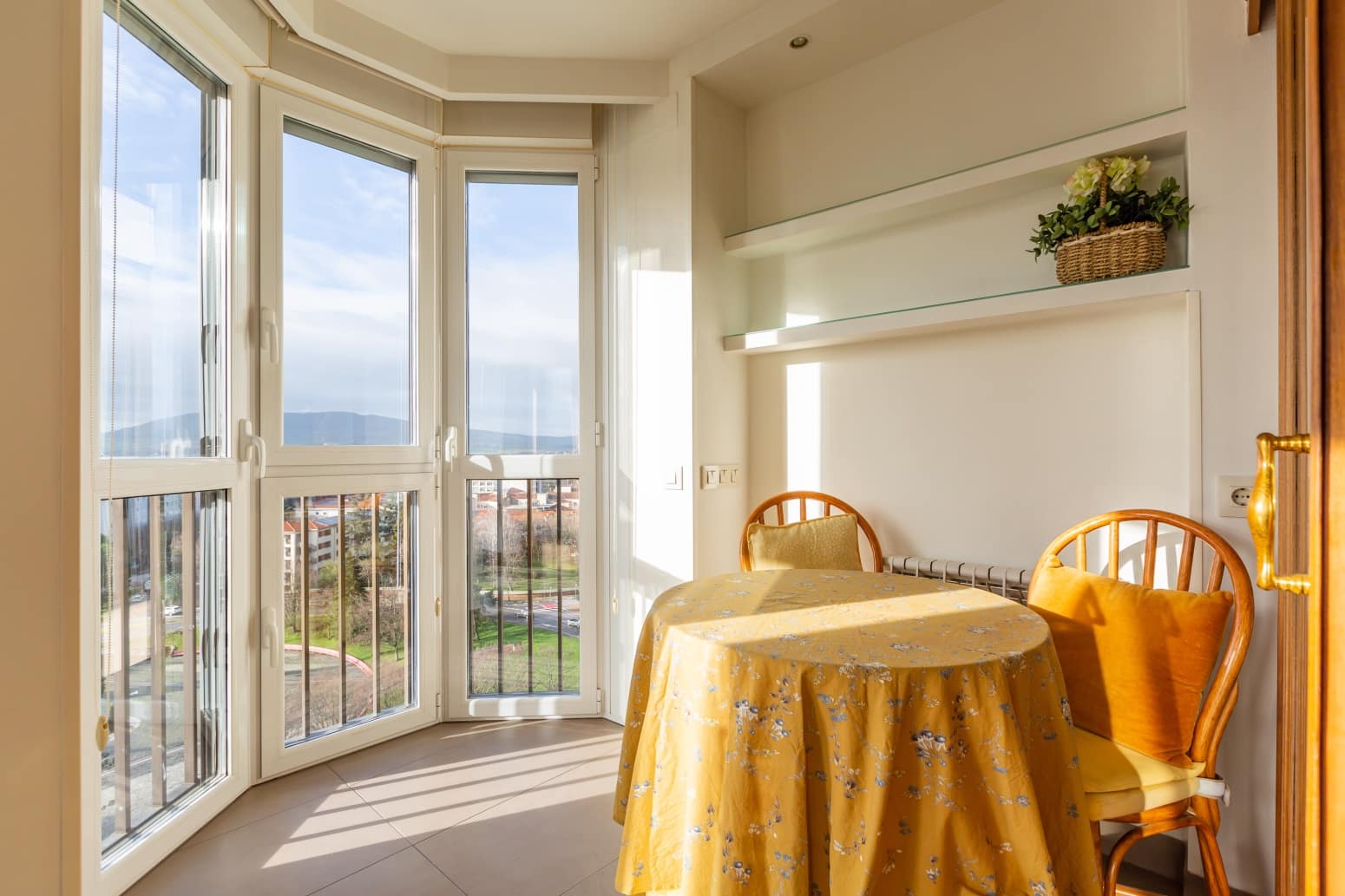 2 bedroom Flat for sale in Pamplona / Iruna with garage - € 525,000 (Ref: 9714636)