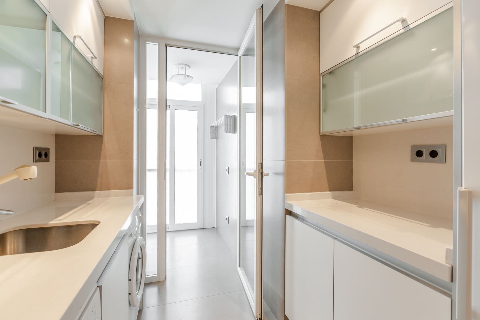 2 bedroom Flat for sale in Pamplona / Iruna with garage - € 525,000 (Ref: 9714636)