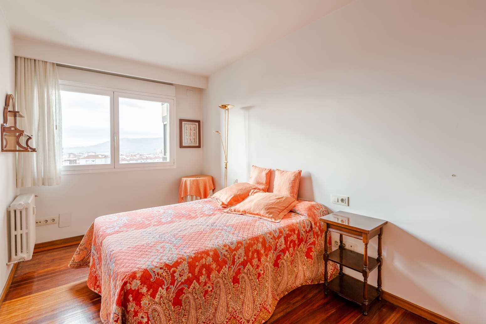 2 bedroom Flat for sale in Pamplona / Iruna with garage - € 525,000 (Ref: 9714636)