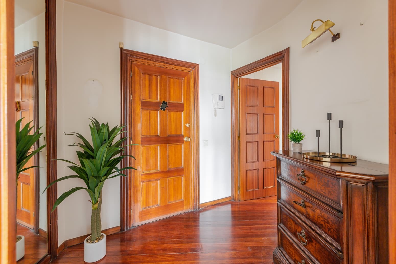 2 bedroom Flat for sale in Pamplona / Iruna - € 460,000 (Ref: 9714636)