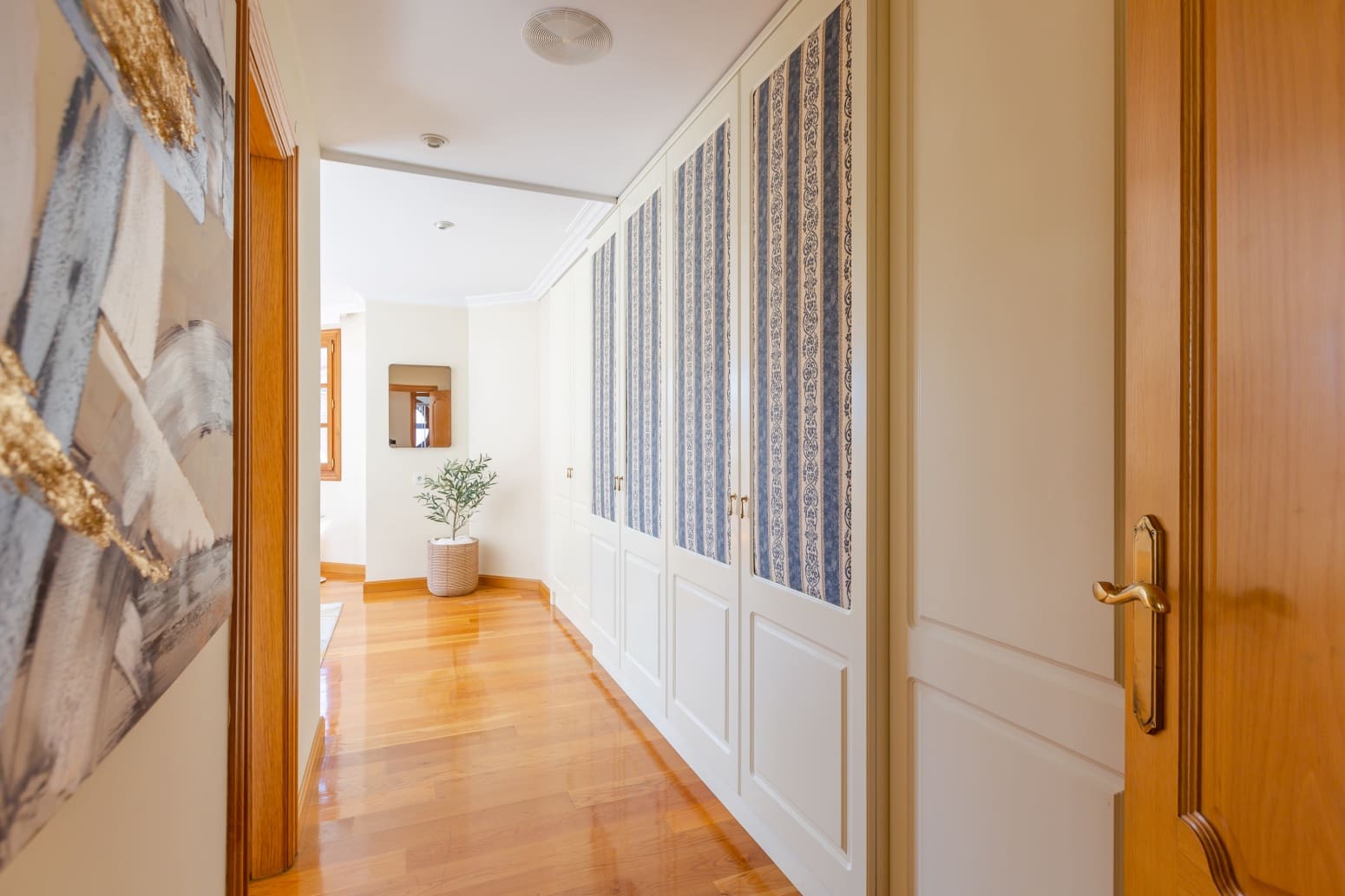 4 bedroom Villa for sale in Zizur Mayor / Zizur Nagusia with garage - € 730,000 (Ref: 9714637)