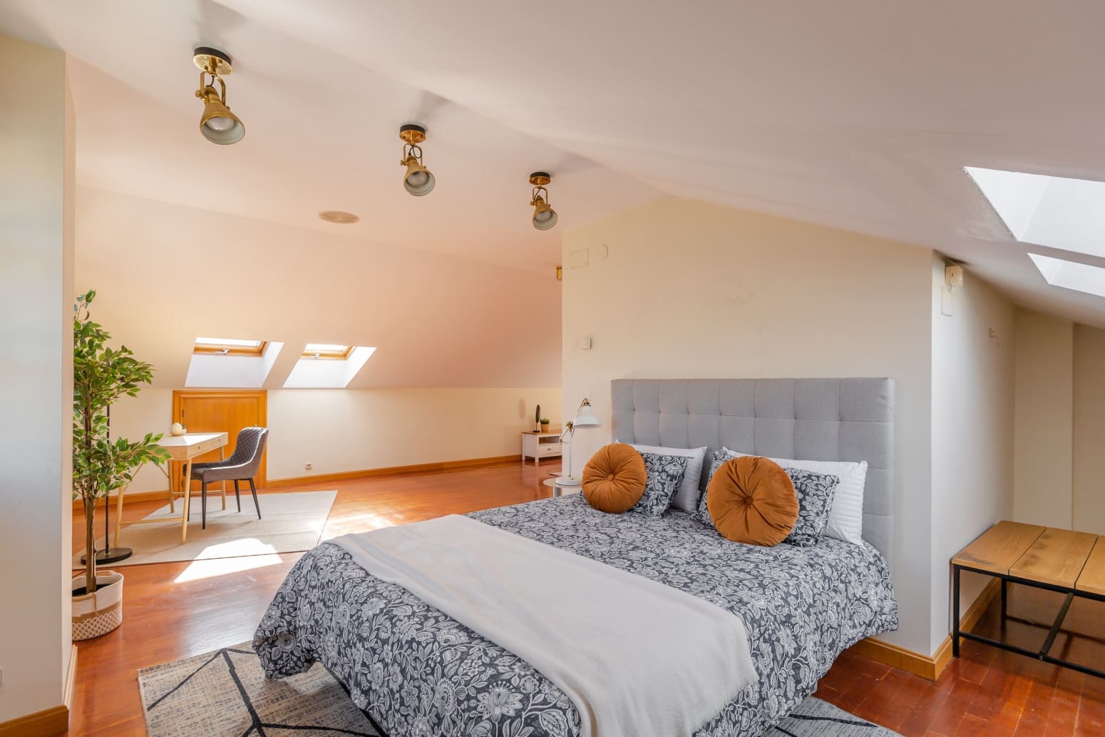 4 bedroom Villa for sale in Zizur Mayor / Zizur Nagusia with garage - € 730,000 (Ref: 9714637)