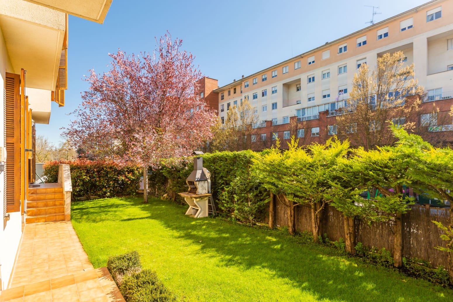 4 bedroom Villa for sale in Zizur Mayor / Zizur Nagusia with garage - € 730,000 (Ref: 9714637)