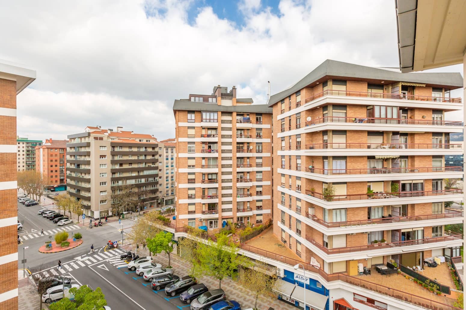 3 bedroom Flat for sale in Pamplona / Iruna with garage - € 315,000 (Ref: 9719712)