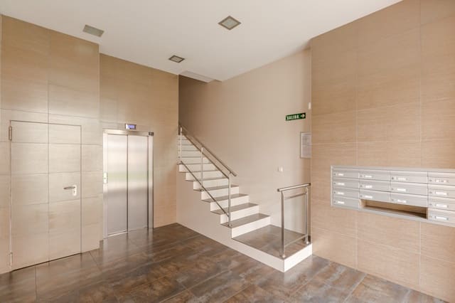 3 Zimmer Wohnung zu verkaufen in Pamplona / Iruña mit Garage - 315.000 € (Ref: 9719712)