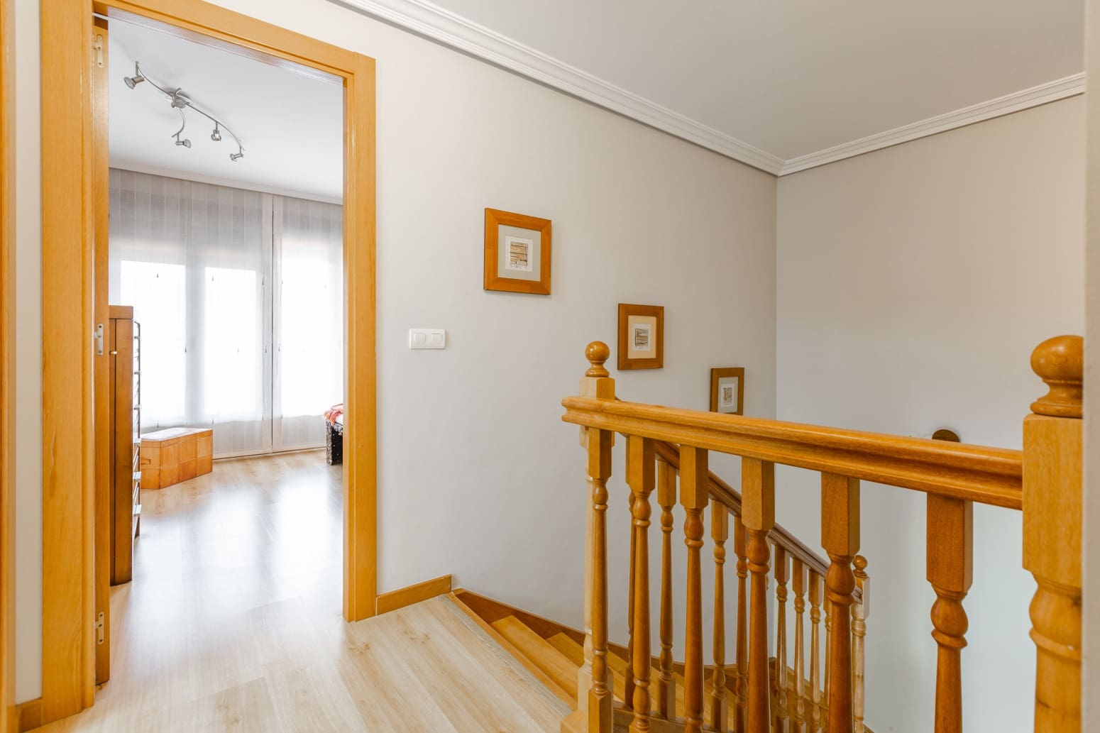 4 bedroom Villa for sale in Elorz with garage - € 374,000 (Ref: 9726462)