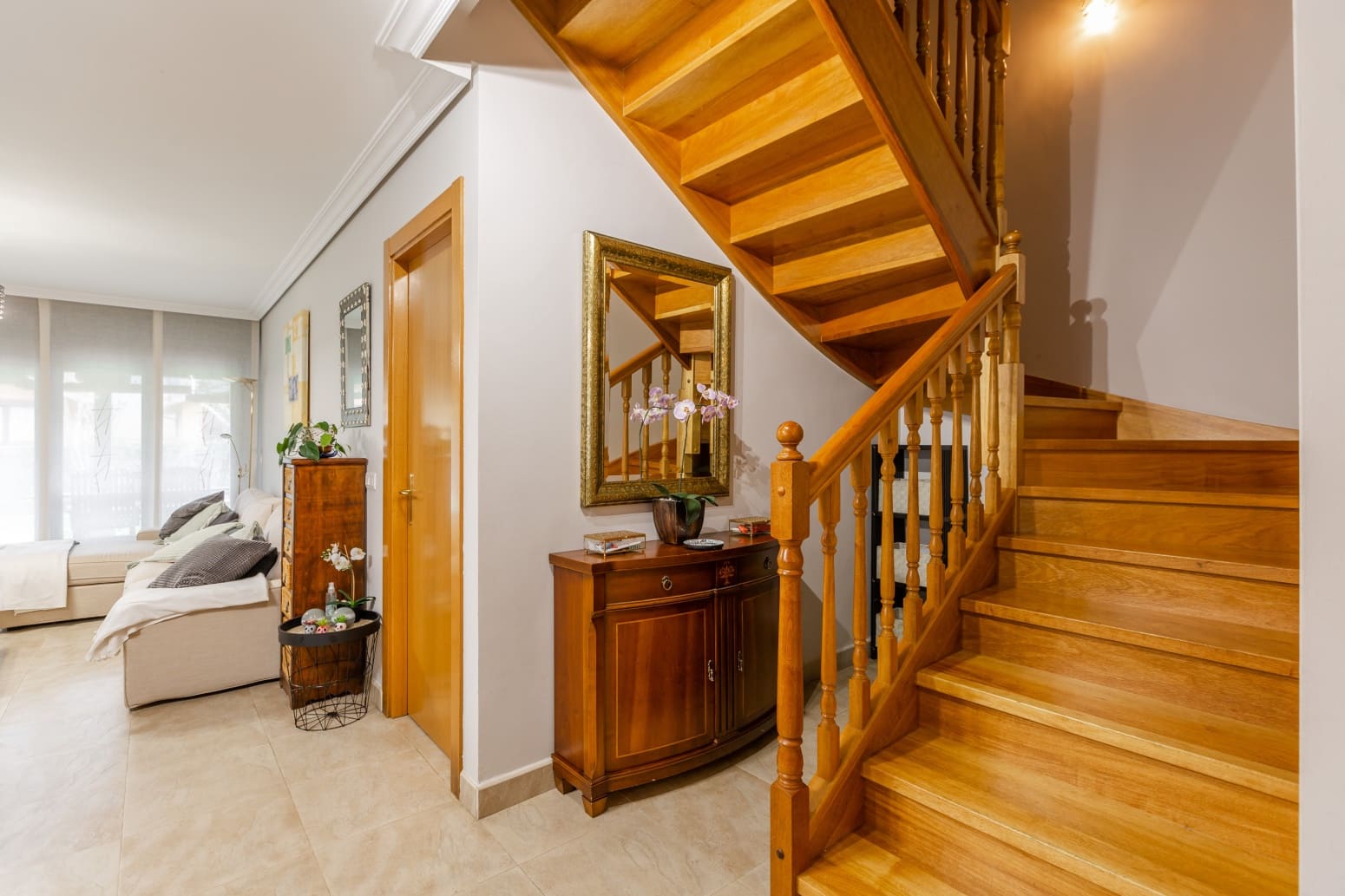 4 bedroom Villa for sale in Elorz with garage - € 374,000 (Ref: 9726462)