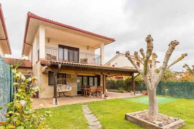 4 bedroom Villa for sale in Elorz, Noain with garage - € 374,000 (Ref: 9726462)
